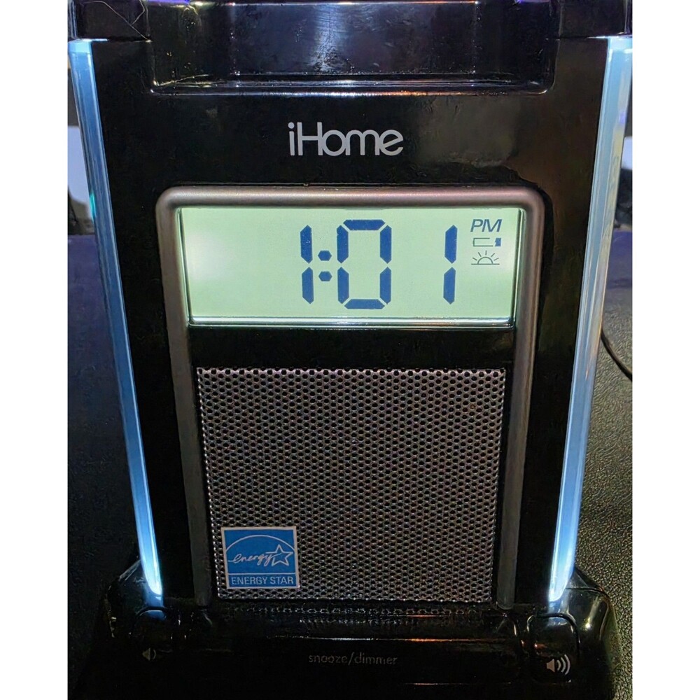 iHome iH4 Alarm Clock Radio iPod iPhone 30-Pin Dock Speaker w/ Power Adapter
